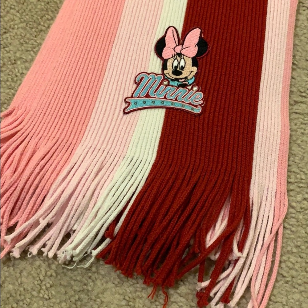 Disney- Minnie Mouse Scarf for Girls - Picture 2 of 3
